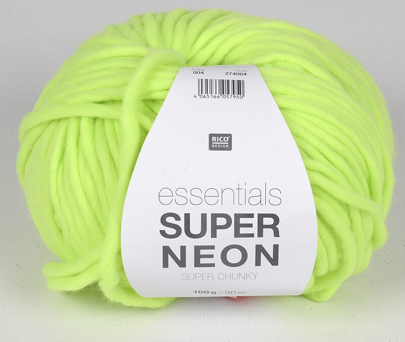 Essentials super neon Rico